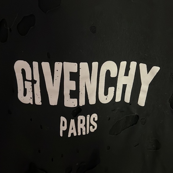 Givenchy t-shirt - Picture 2 of 6